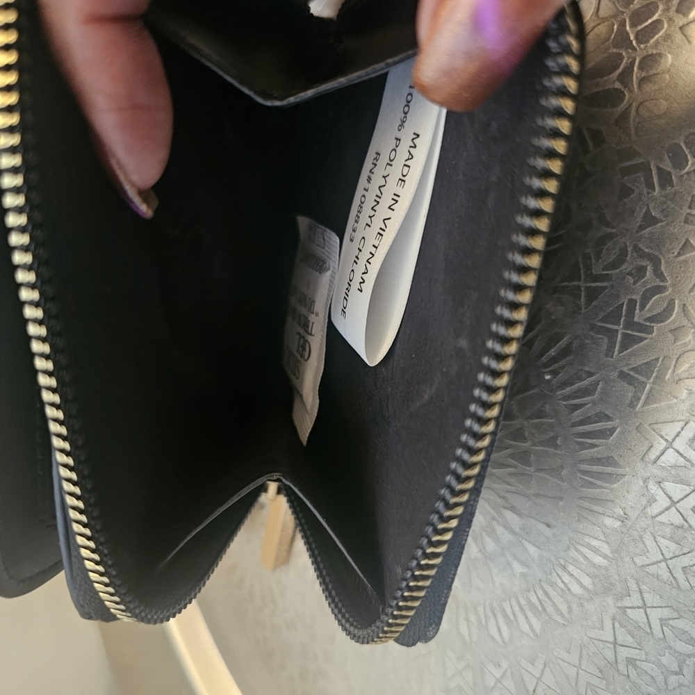Jones New York Black Wallet - Picture 7 of 8